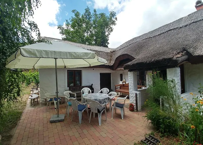 Szigligeti Nadfedeles Case de vacanță Szigliget